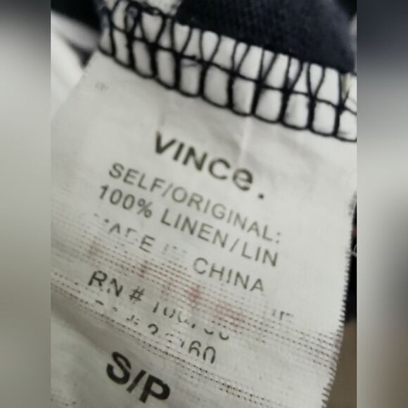 3/$20 Vince Camuto striped t-shirt size S - Picture 5 of 5